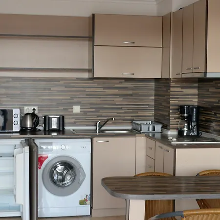Lazur 5 Apartment